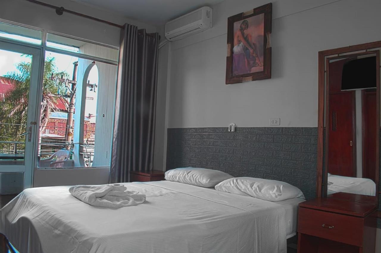 Hostal Ibiza Santa Cruz de La Sierra Eksteriør billede